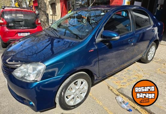 Autos - Toyota etios 2016 Nafta 108000Km - En Venta