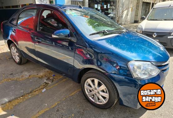 Autos - Toyota etios 2016 Nafta 108000Km - En Venta