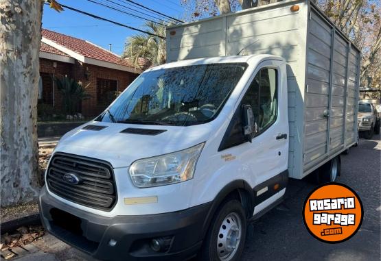 Utilitarios - Ford Transit 2015 Diesel 180000Km - En Venta