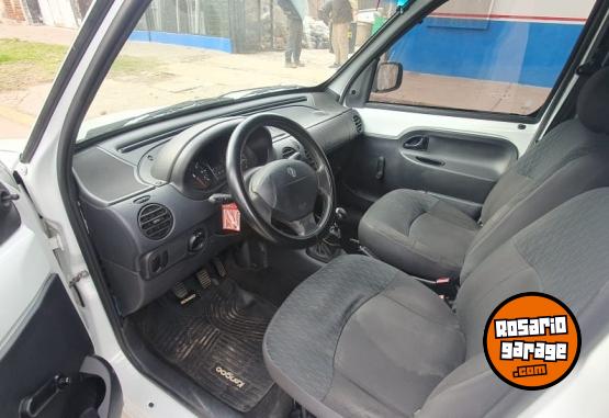 Utilitarios - Renault KANGOO 2014 Nafta 195900Km - En Venta