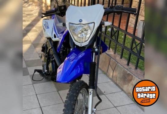 Motos - Motomel Skua 125 xtreme 2023 Nafta 9000Km - En Venta