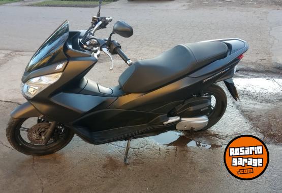 Motos - Honda Pcx 2017 Nafta 19000Km - En Venta