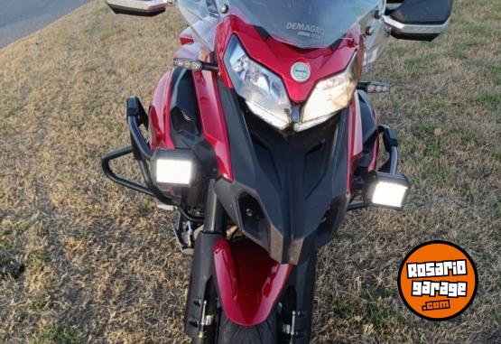 Motos - Benelli Trk502 2024 Nafta 2700Km - En Venta