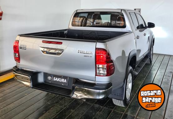 Camionetas - Toyota HILUX 4X2 D/C SRV 2,8 TDI 2018 Diesel 122067Km - En Venta