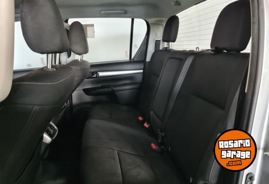 Camionetas - Toyota HILUX 4X2 D/C SRV 2,8 TDI 2018 Diesel 122067Km - En Venta