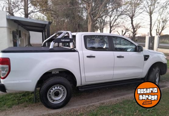 Camionetas - Ford 2.2 xl safety 2015 Diesel 91500Km - En Venta