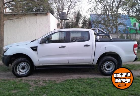 Camionetas - Ford 2.2 xl safety 2015 Diesel 91500Km - En Venta