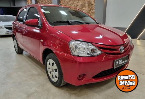 Autos - Toyota ETIOS XS 1.5L 5P 2015 Nafta 128000Km - En Venta