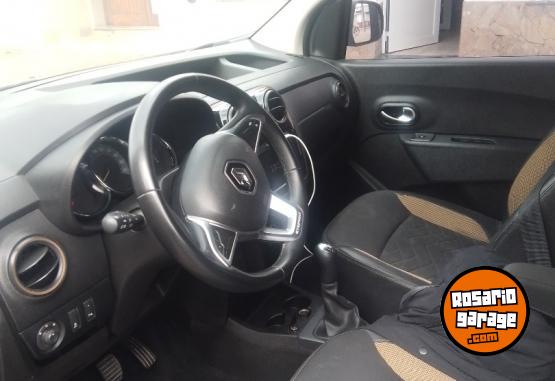 Utilitarios - Renault Renault kangoo 2020 GNC 95000Km - En Venta