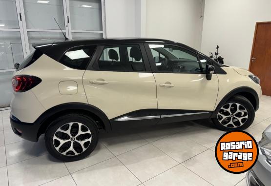 Autos - Renault CAPTUR INTENS 1.6 NISSAN 2018 GNC 93000Km - En Venta