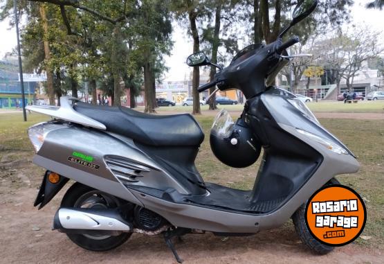 Motos - Honda Elite 125 cc. 2012 Nafta 22000Km - En Venta