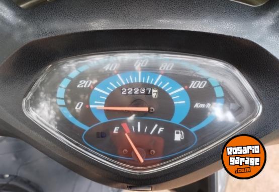 Motos - Honda Elite 125 cc. 2012 Nafta 22000Km - En Venta