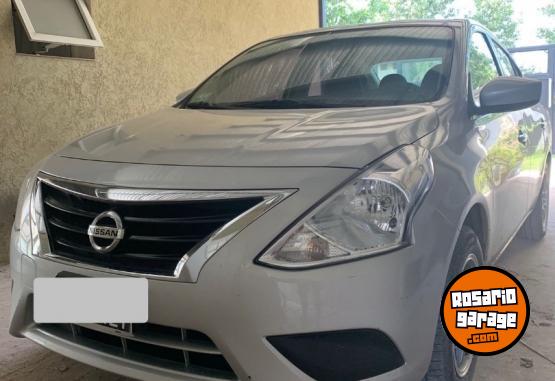 Autos - Nissan Versa sense 2015 Nafta 149000Km - En Venta