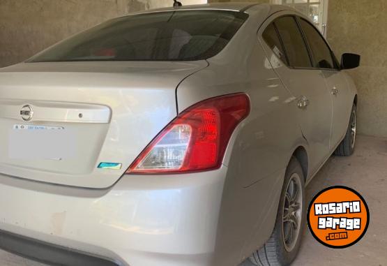 Autos - Nissan Versa sense 2015 Nafta 149000Km - En Venta