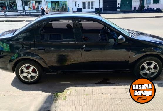 Autos - Renault Logan authentique pack1 2011 Nafta 226000Km - En Venta