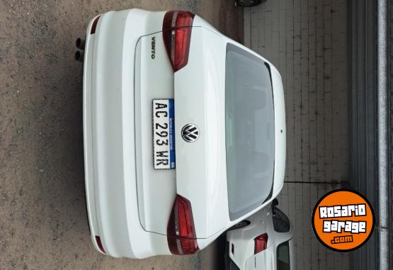 Autos - Volkswagen Vento 1.4T Highline DSG 2018 Nafta 121000Km - En Venta