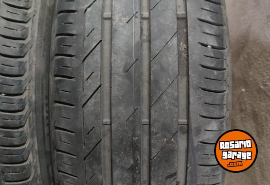 Accesorios para Autos - 215 50 17 *** 2 CUBIERTAS BRIDGESTONE BUENAS LEER BIEN. $120.000 EL PAR. NO BAJO PRECIO - En Venta