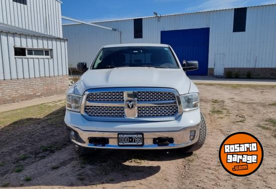 Camionetas - RAM 1500 Hemi 2015 Nafta 190000Km - En Venta