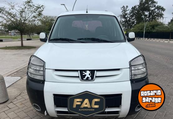 Utilitarios - Peugeot PARTNER PATAGONICA 2010 Diesel 168000Km - En Venta