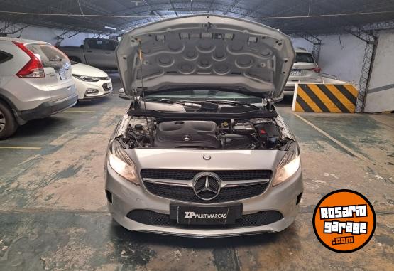 Autos - Mercedes Benz A200 2016 Nafta 140000Km - En Venta