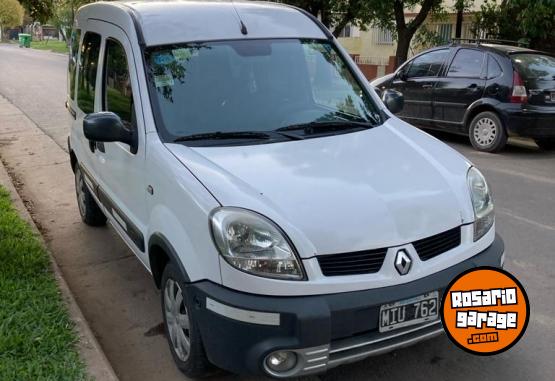 Utilitarios - Renault Kangoo 2013 Nafta 200000Km - En Venta