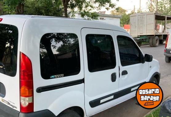 Utilitarios - Renault Kangoo 2013 Nafta 200000Km - En Venta