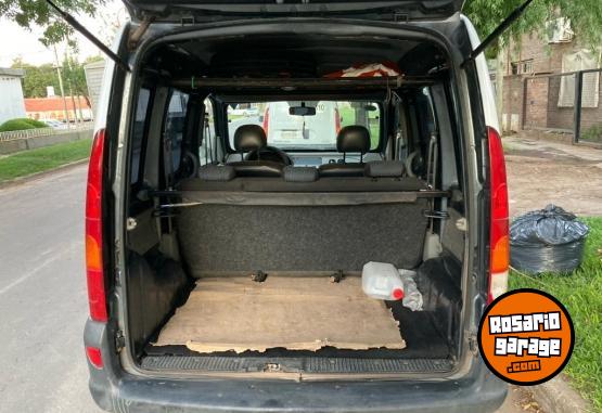 Utilitarios - Renault Kangoo 2013 Nafta 200000Km - En Venta