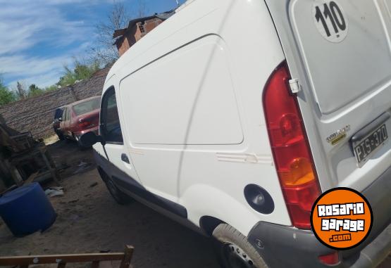 Utilitarios - Renault Kangoo 2015 GNC 168000Km - En Venta