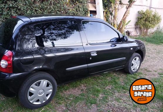 Autos - Renault clio 2010 Nafta 127000Km - En Venta