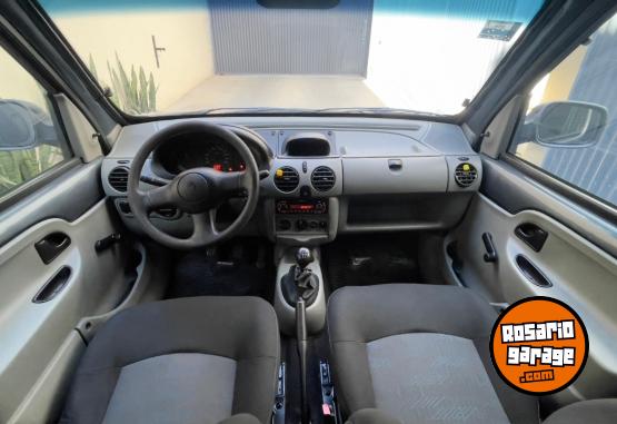 Utilitarios - Renault Kangoo mixta 5 asientos 2011 Diesel 111111Km - En Venta