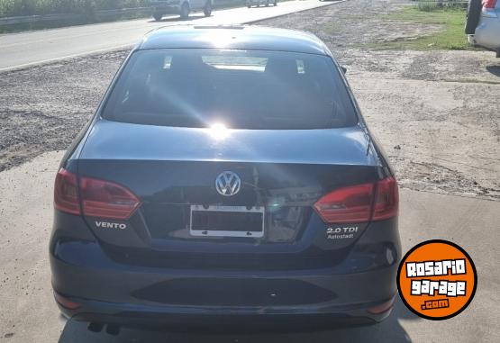 Autos - Volkswagen Vento 2011 Nafta 142293Km - En Venta