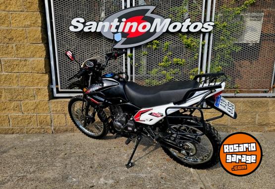 Motos - Motomel SKUA 250 2023 Nafta 5445Km - En Venta