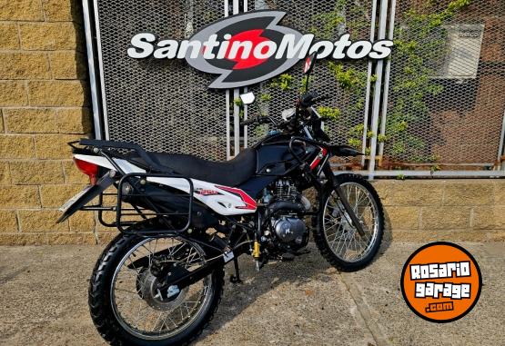 Motos - Motomel SKUA 250 2023 Nafta 5445Km - En Venta