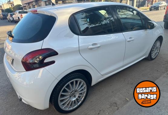 Autos - Peugeot 208 2018 Nafta 70000Km - En Venta