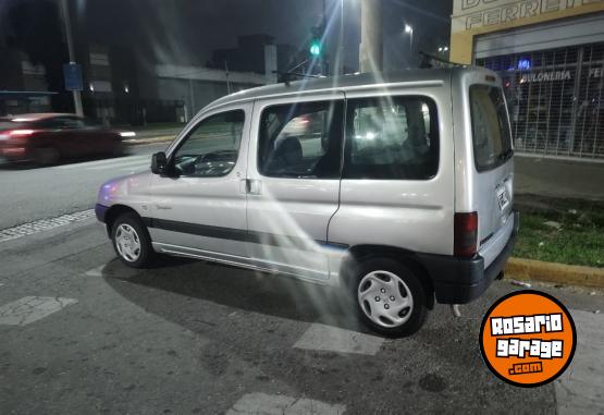 Utilitarios - Peugeot Patagonica 2009 Diesel 300000Km - En Venta