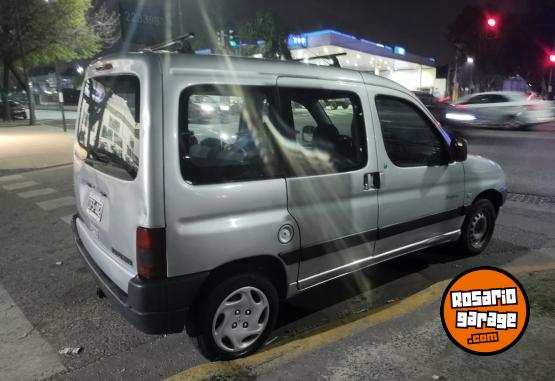 Utilitarios - Peugeot Patagonica 2009 Diesel 300000Km - En Venta