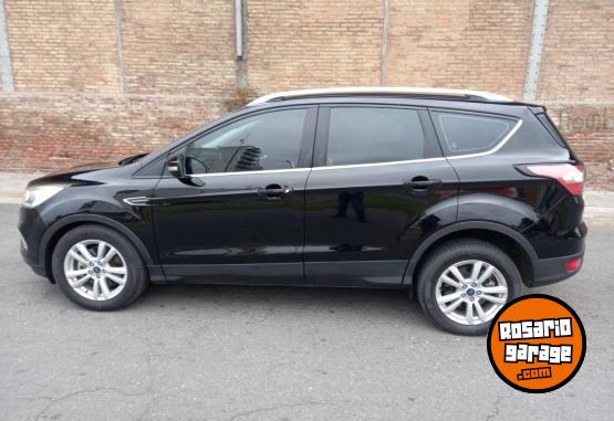 Camionetas - Ford KUGA SEL 2.0 ECOBOOST 2.0 2017 Nafta 100000Km - En Venta