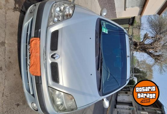 Autos - Renault Scenic 2002 Nafta 298000Km - En Venta