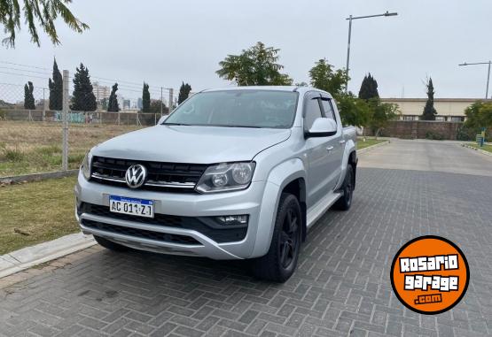 Camionetas - Volkswagen AMAROK 2.0 CONFORTLINE 2017 Nafta 180000Km - En Venta