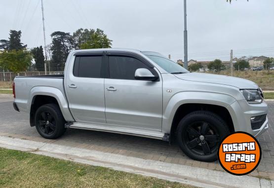 Camionetas - Volkswagen AMAROK 2.0 CONFORTLINE 2017 Nafta 180000Km - En Venta