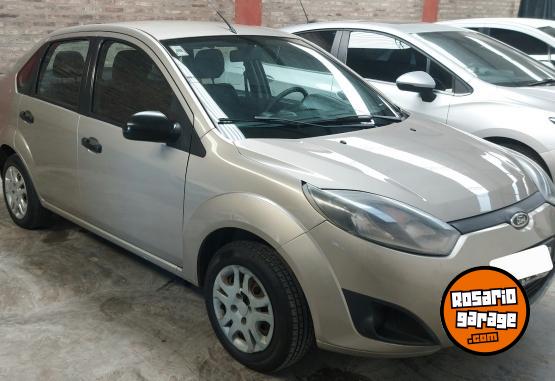 Autos - Ford Fiesta Ambiente plus mp3 2012 GNC 200000Km - En Venta