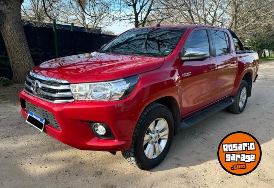 Camionetas - Toyota Hilux SRV 2018 Diesel 115000Km - En Venta