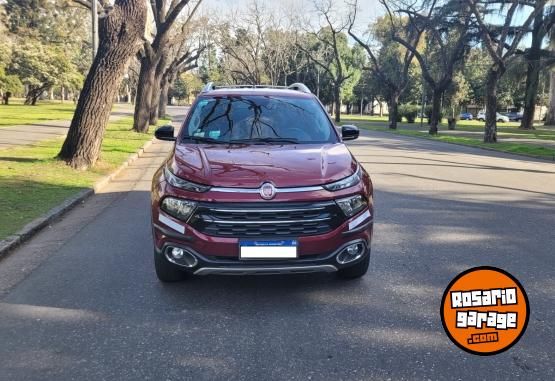 Camionetas - Fiat TORO VOLCANO 2017 Diesel 49000Km - En Venta