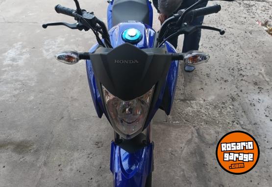 Motos - Honda Twister 125 2024 Nafta 70Km - En Venta