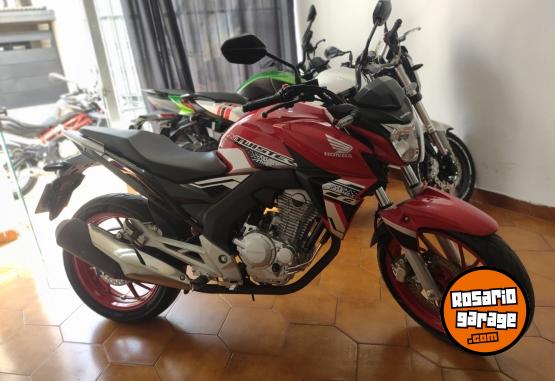 Motos - Honda Cb 250 new twister 2022 Nafta 6000Km - En Venta