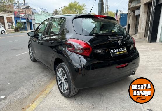 Autos - Peugeot 208 2017 Nafta  - En Venta