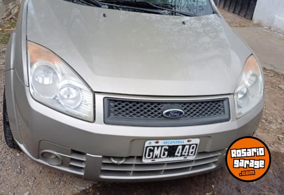 Autos - Ford Fiesta 2007 Nafta 240000Km - En Venta