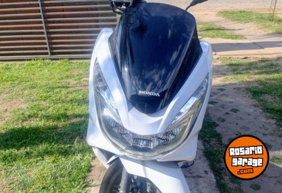 Motos - Honda PCX 2017 Nafta 23000Km - En Venta