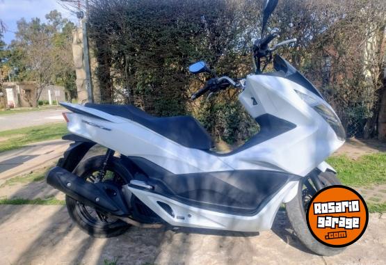 Motos - Honda PCX 2017 Nafta 23000Km - En Venta