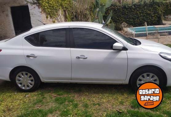 Autos - Nissan Versa 2015 Nafta 119000Km - En Venta